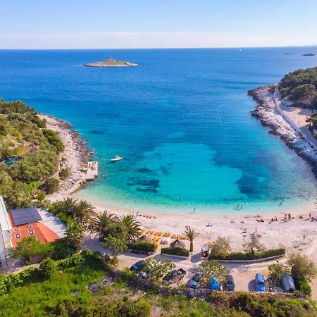 Marika * Hvar Town