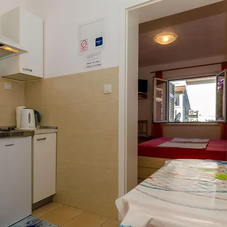 Marika Apartment *