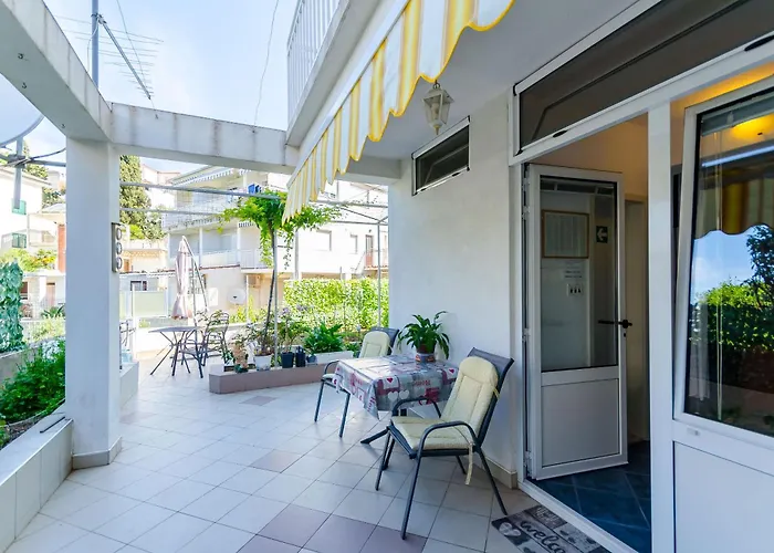 Marika Διαμέρισμα Χβαρ