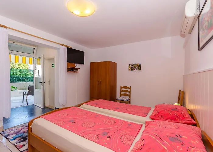 Διαμέρισμα Marika Χβαρ